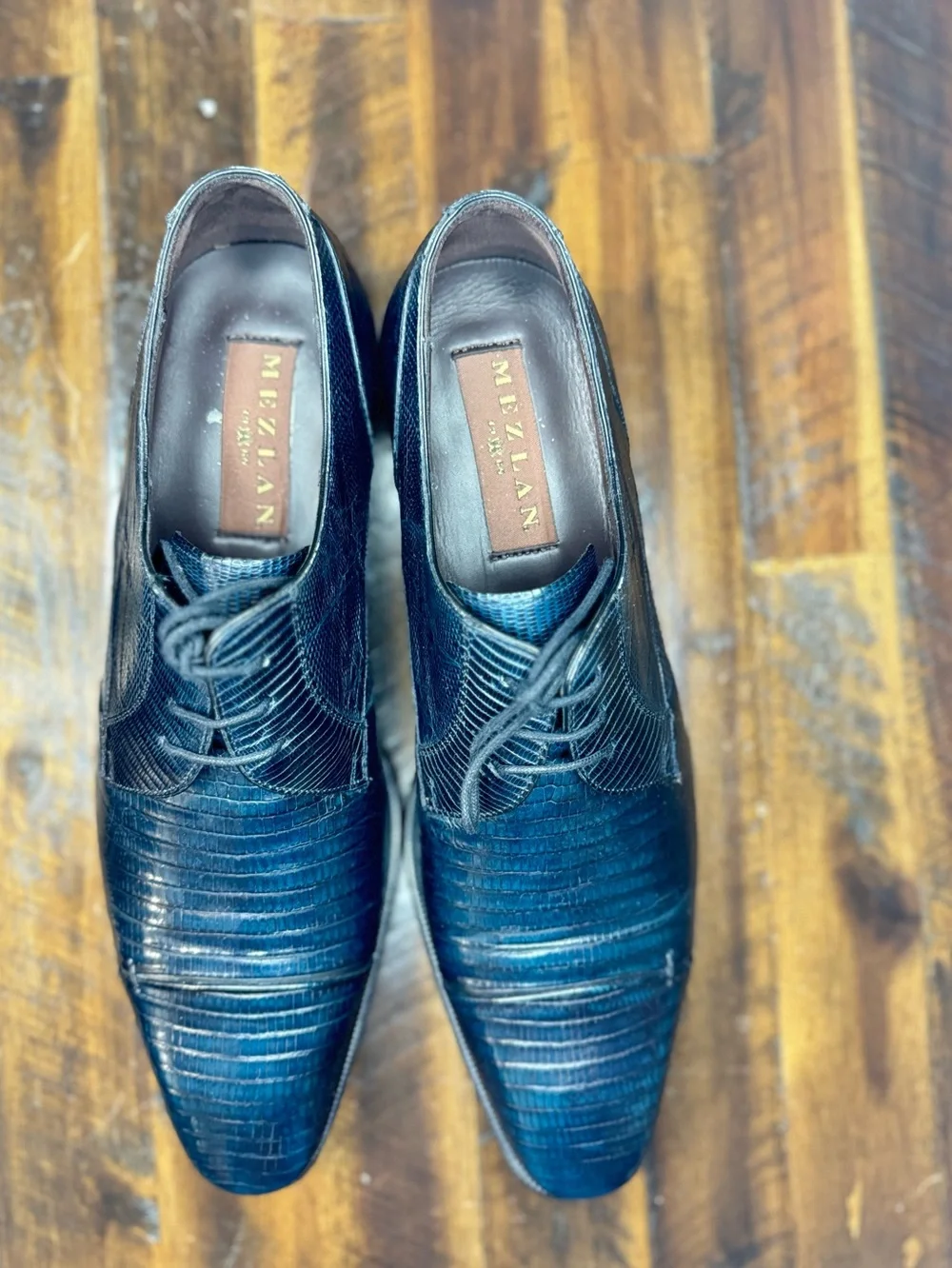 Mezlan Navy Lizard-Embossed Lace-Up Derbys